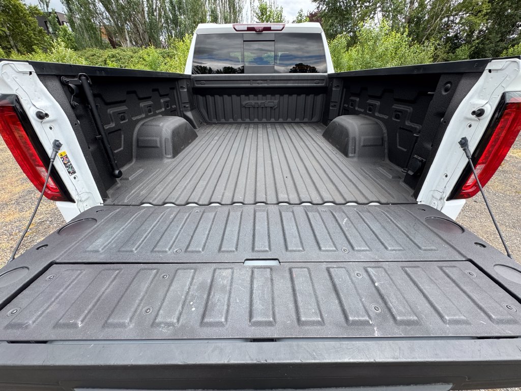 Used 2022 Summit White GMC AT4 image 10