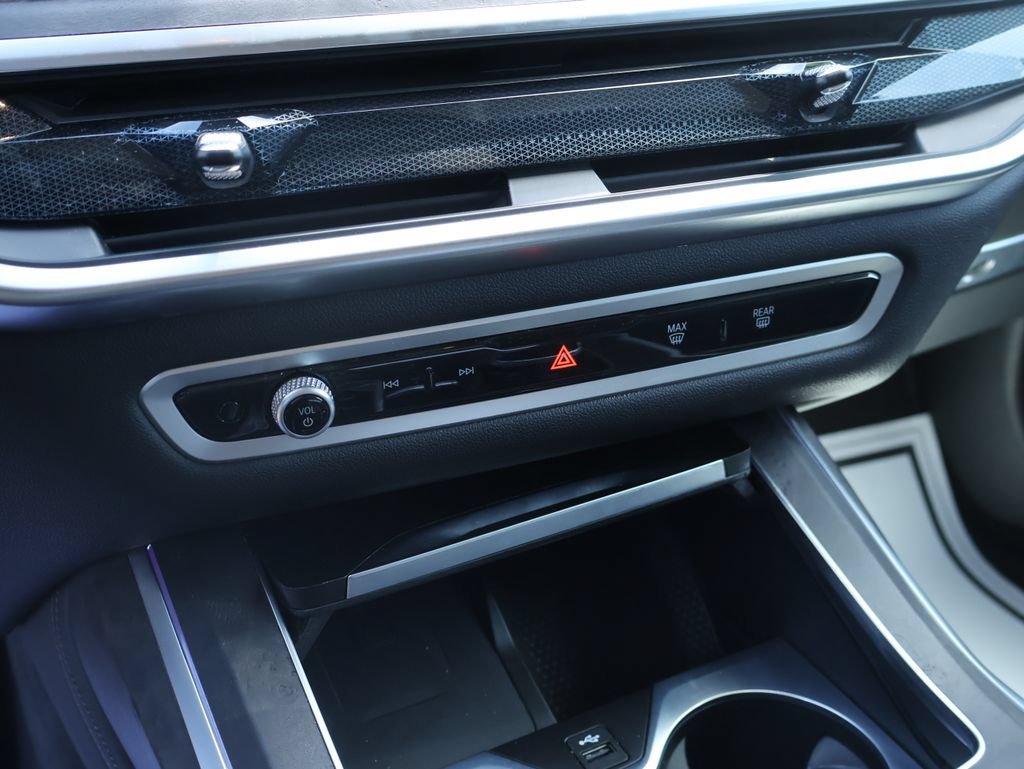 2025 BMW X7 40i - Photo 41