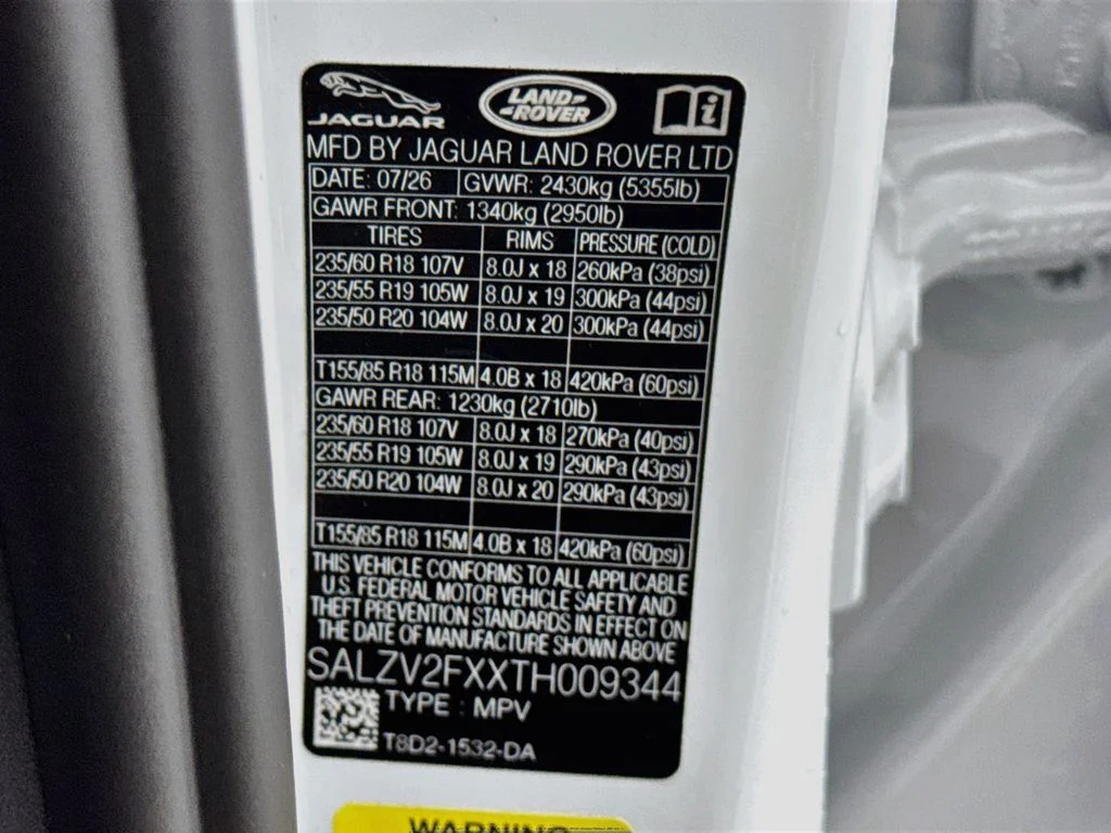 New 2026 Fuji White Land Rover Hoxton Edition image 33