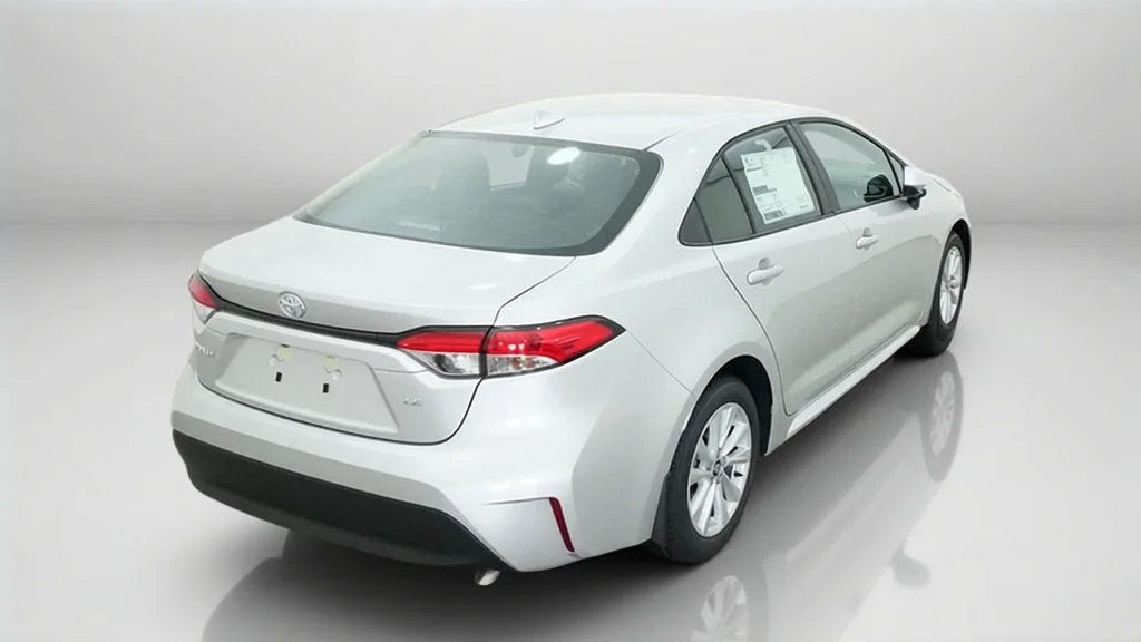 New 2027 Classic Silver Metallic Toyota LE image 11