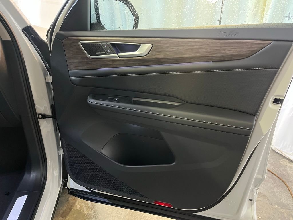 New 2026 White/off-white Volkswagen 2.0T SEL Premium R-Line image 11