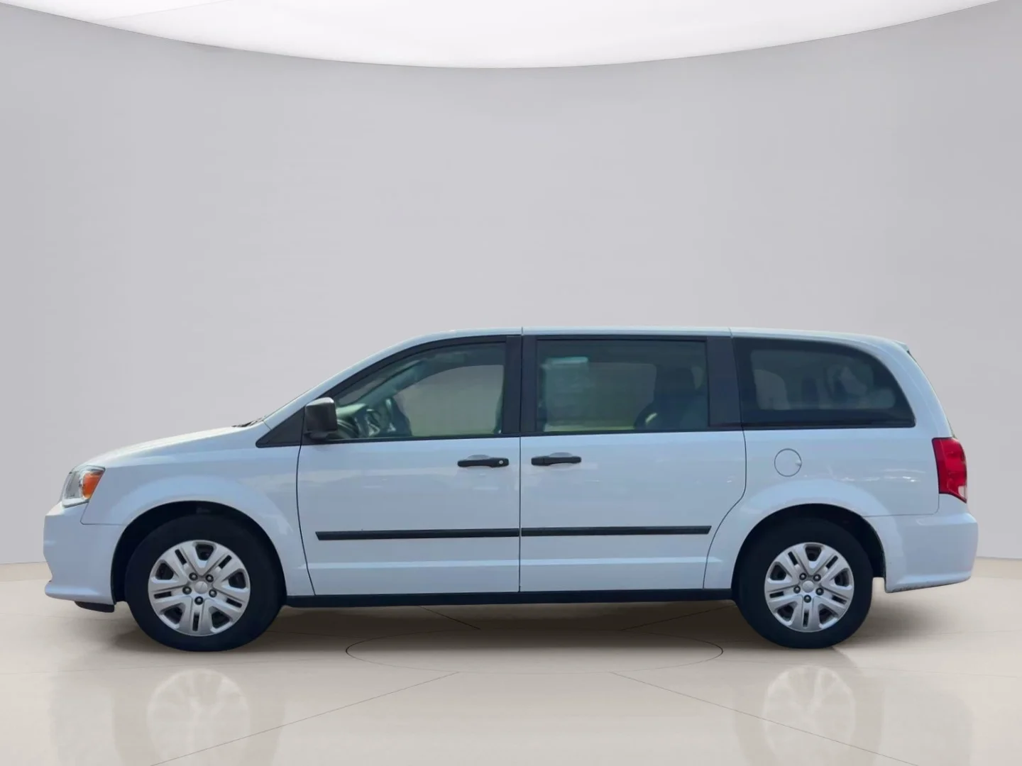 Used 2015 White Dodge SE image 2