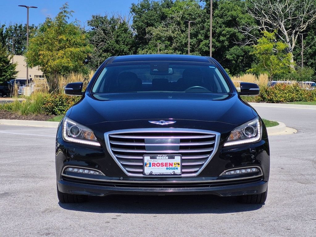 Used 2016 Black Hyundai 3.8 image 2