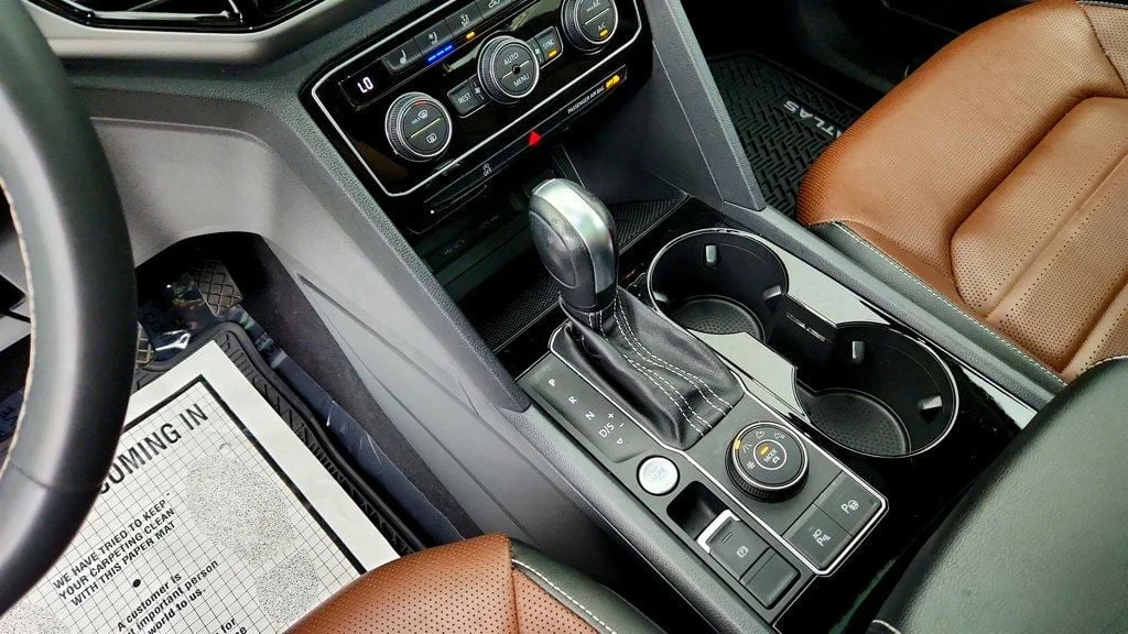 Used 2021 Racing Green Volkswagen 2021.5 SEL Premium w/ MIB3 Navigation & Panoramic Roof image 16