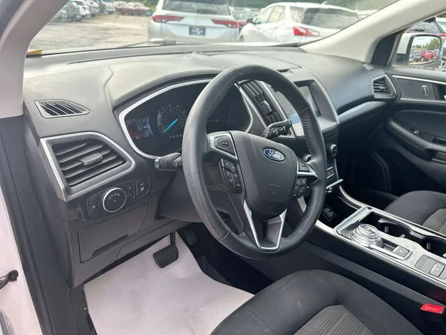 Used 2019 White Ford SEL image 12