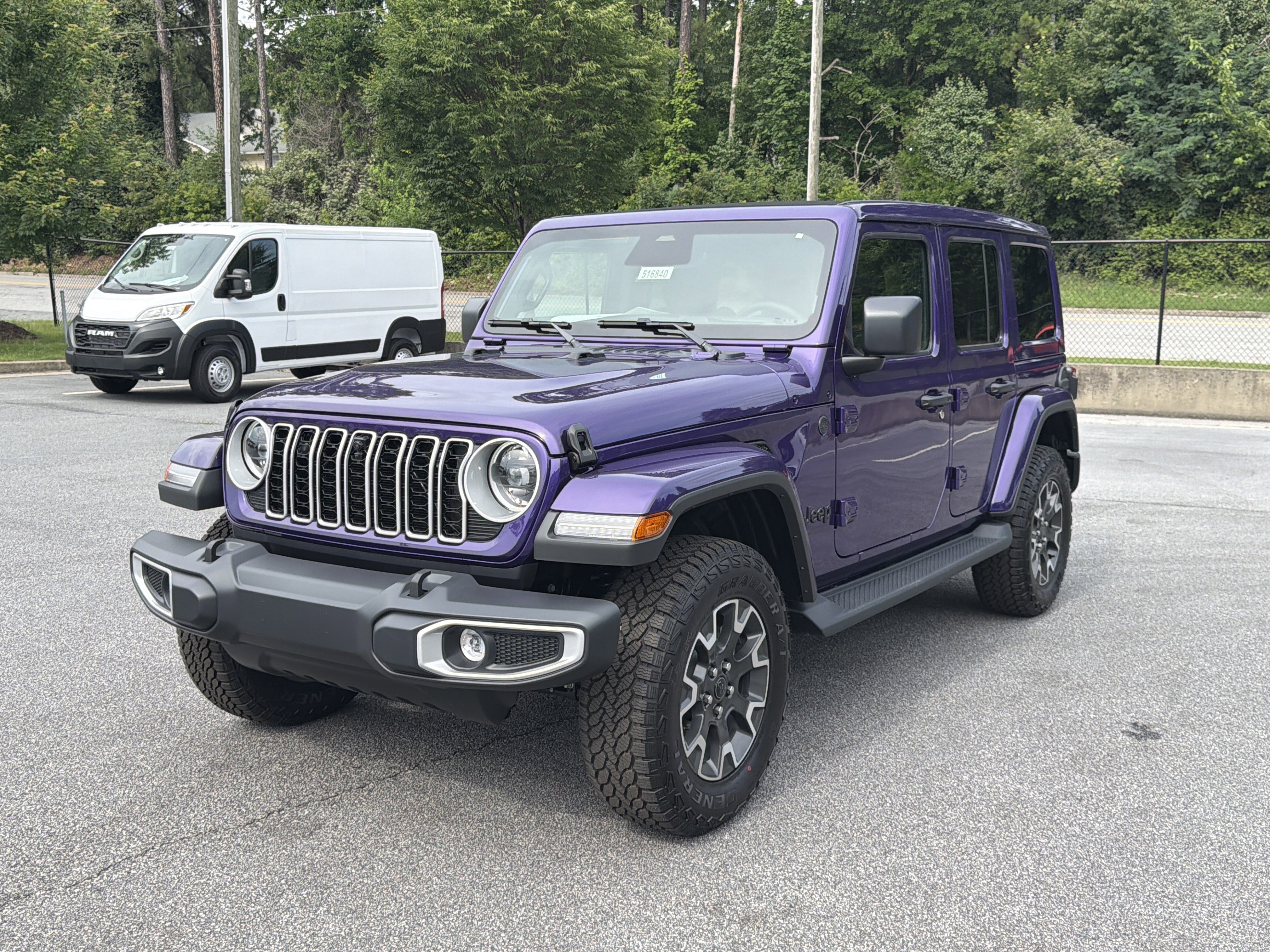 New 2026 Reign Exterior Paint Jeep Sahara image 3