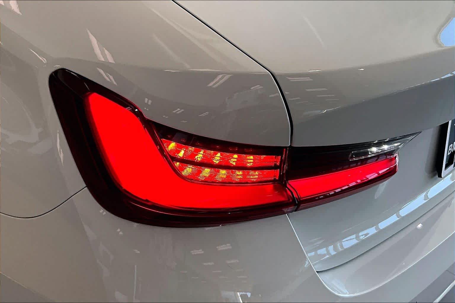 New 2026 Alpine White BMW 330i NA image 14