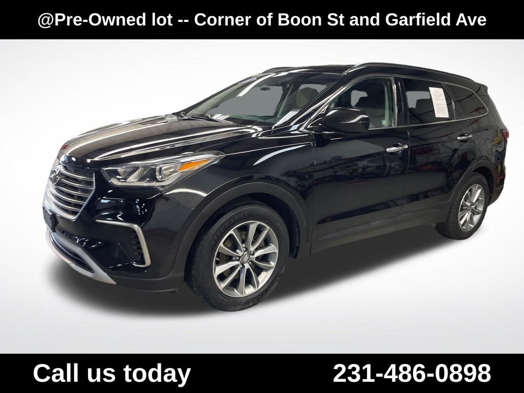 Used 2018 Black Hyundai SE image 1