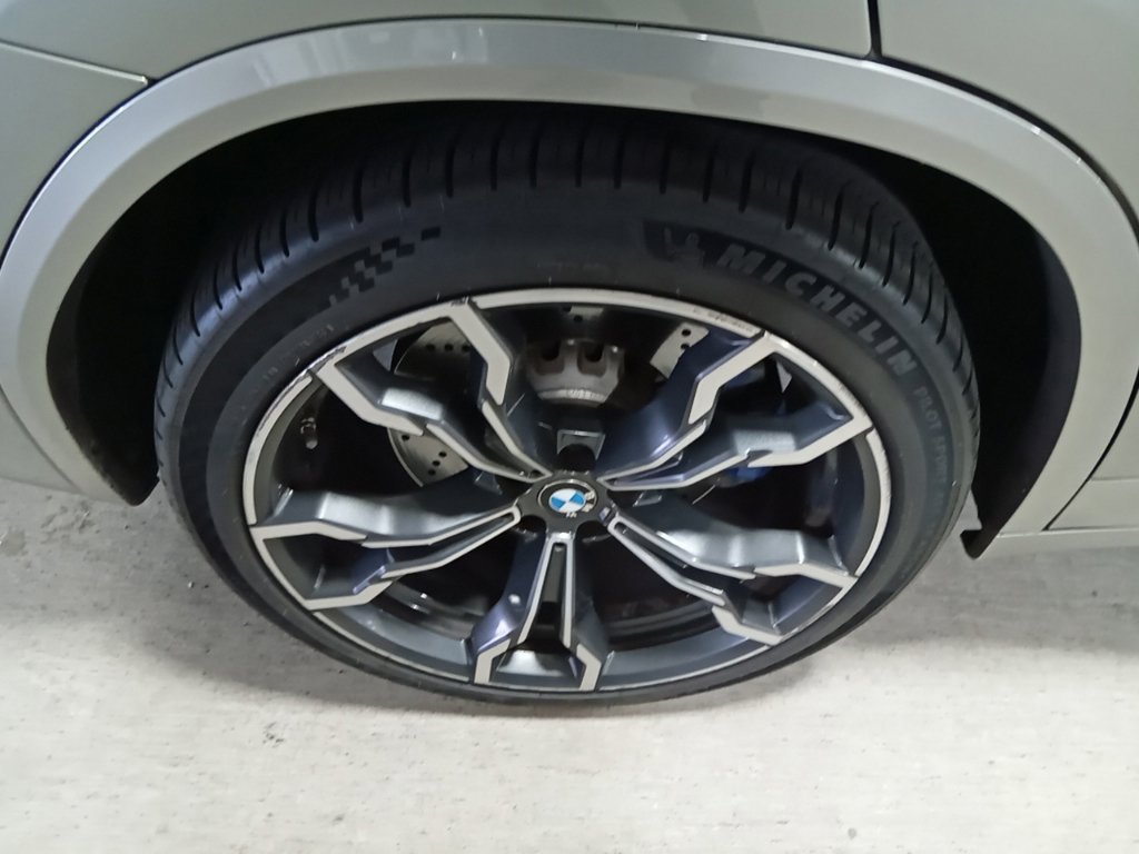 Used 2020 Donington Grey Metallic BMW M image 15