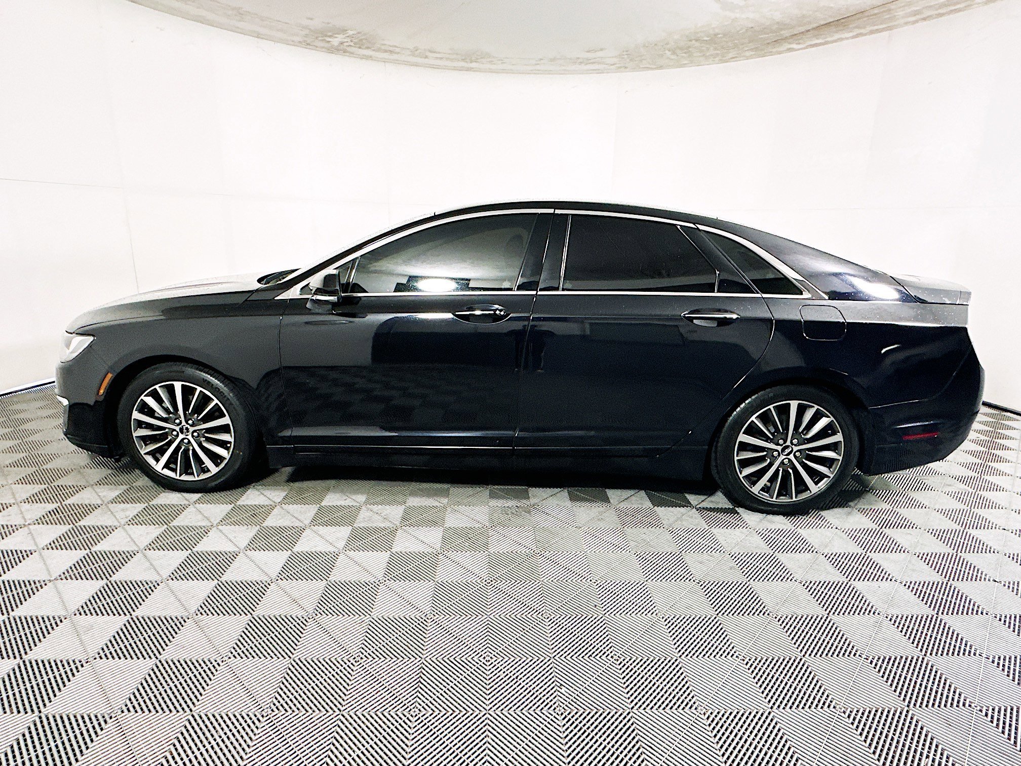 2019 Lincoln MKZ thumbnail 8