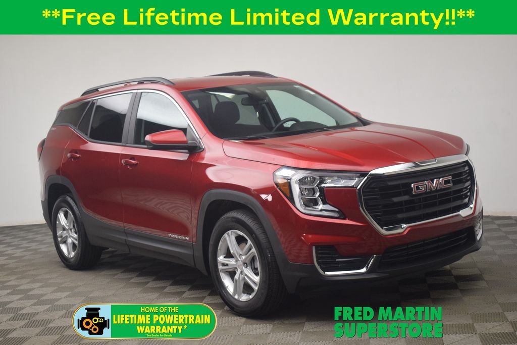 Used 2024 Volcanic Red Tintcoat GMC SLE image 1