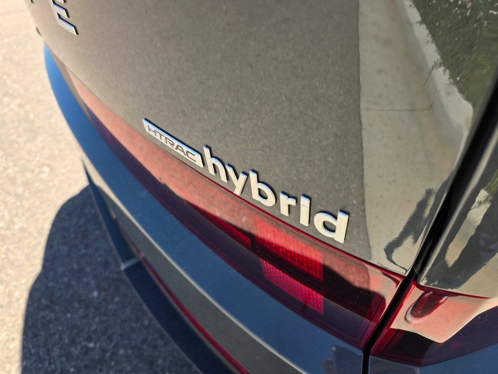 New 2026 Hampton Gray Hyundai SE image 11