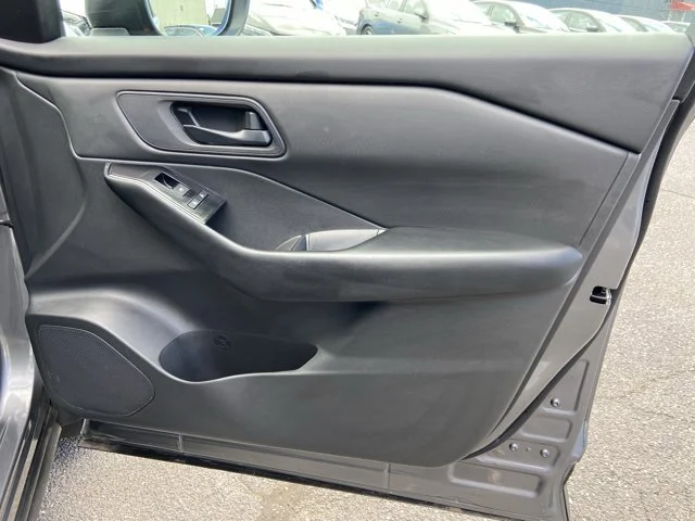 2025 Nissan Rogue S - Photo 27