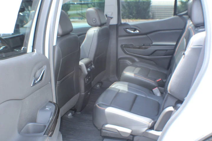 Used 2022 Summit White GMC AT4 image 15