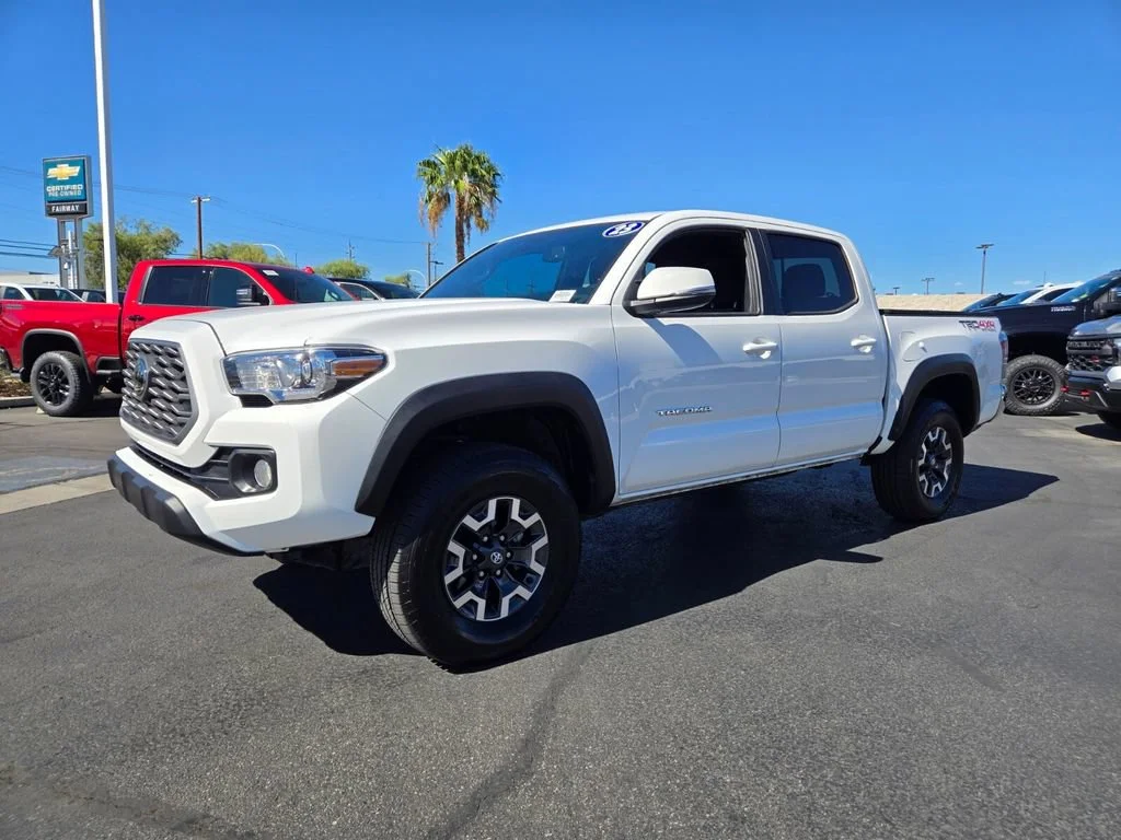 Used 2023 Ice Cap Toyota SR image 2