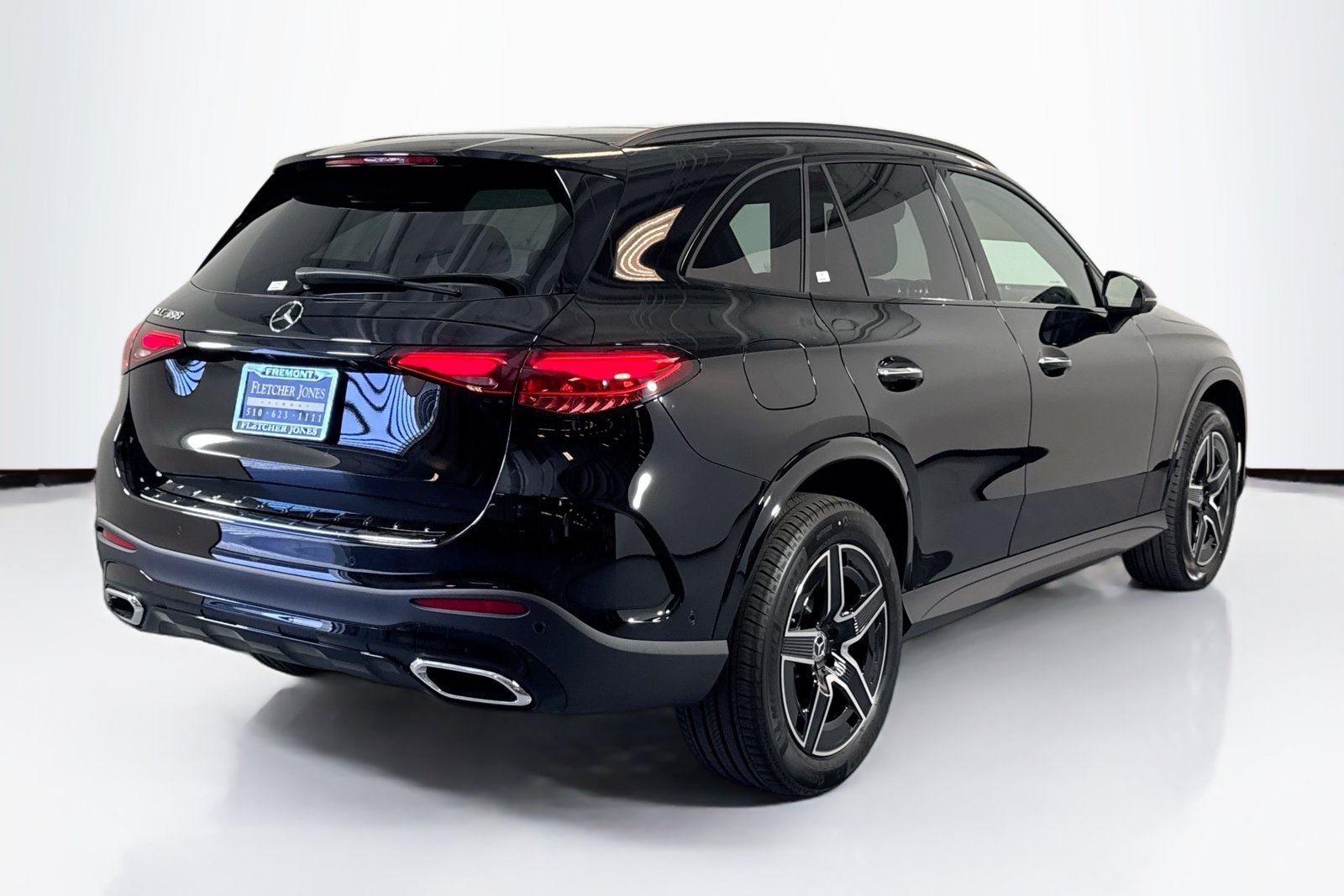 New 2026 Black Mercedes-Benz GLC 300 image 5