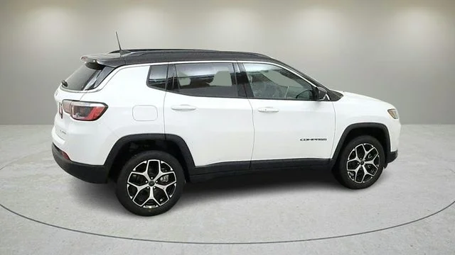 New 2026 Bright White Clear-Coat Exterior Paint Jeep Limited image 10