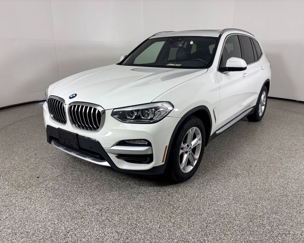Used 2019 Alpine White BMW xDrive30i image 1