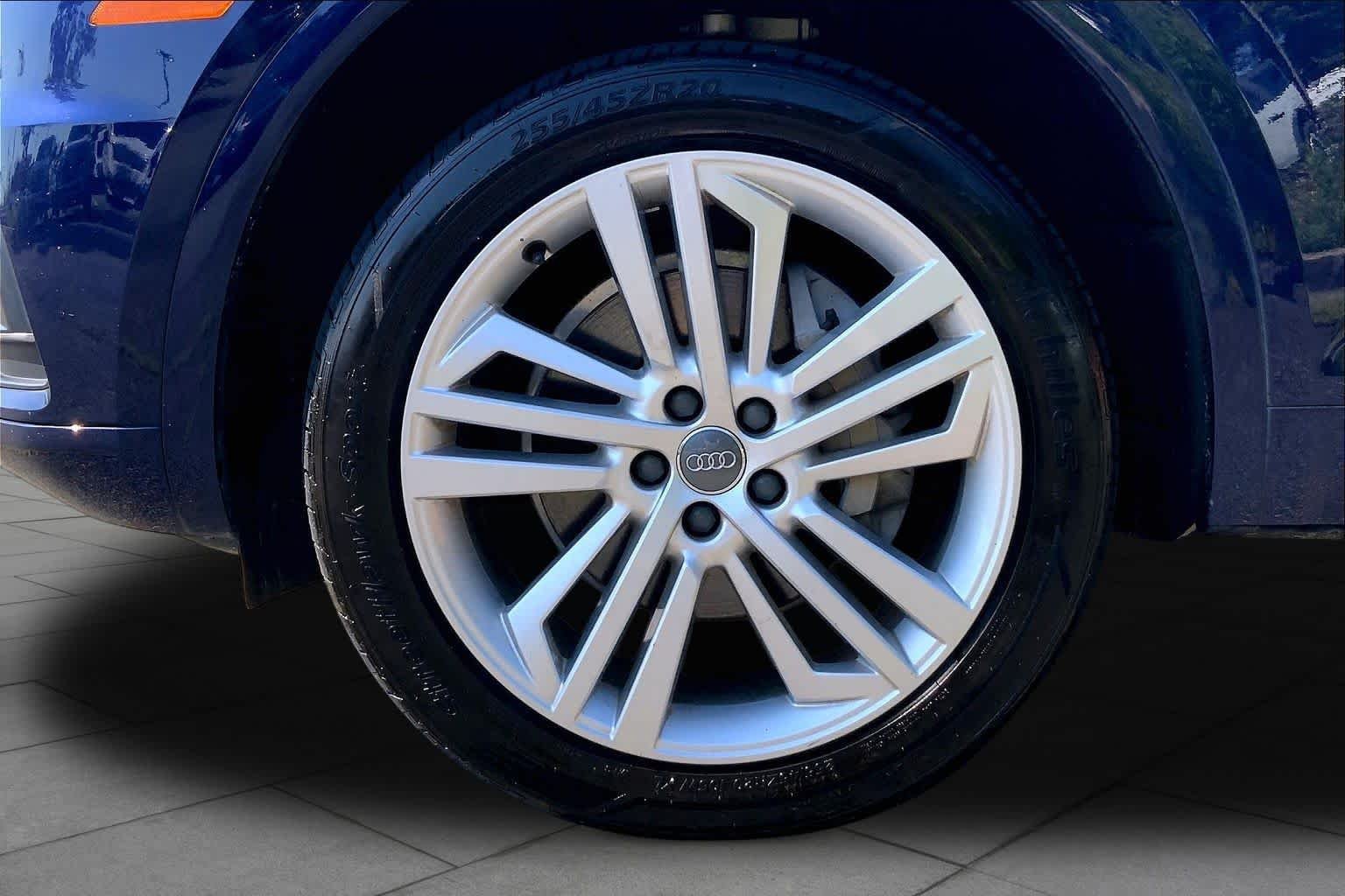 Used 2018 Moonlight Blue Metallic Audi Premium Plus image 11