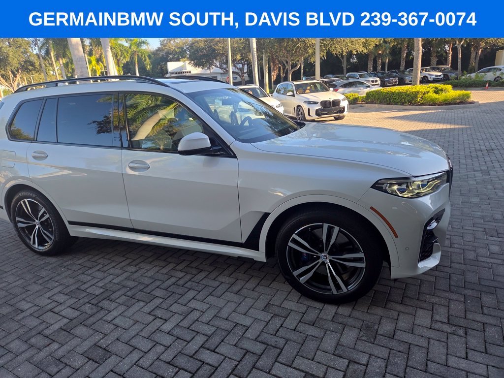 Used 2022 White Metallic BMW M50i image 33