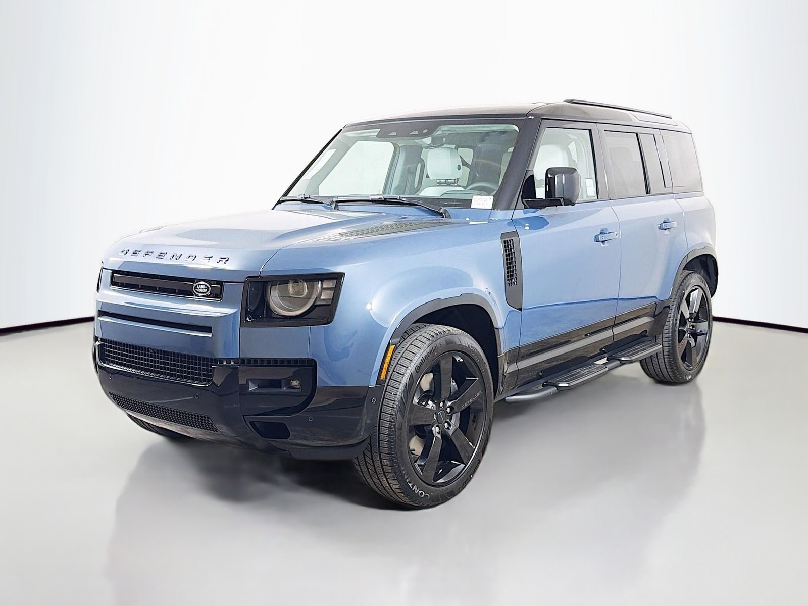 New 2026 Tasman Blue Land Rover X-Dynamic SE image 1