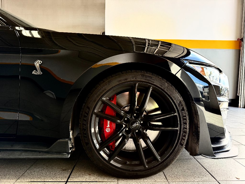 Used 2020 Black Ford Shelby GT500 image 7