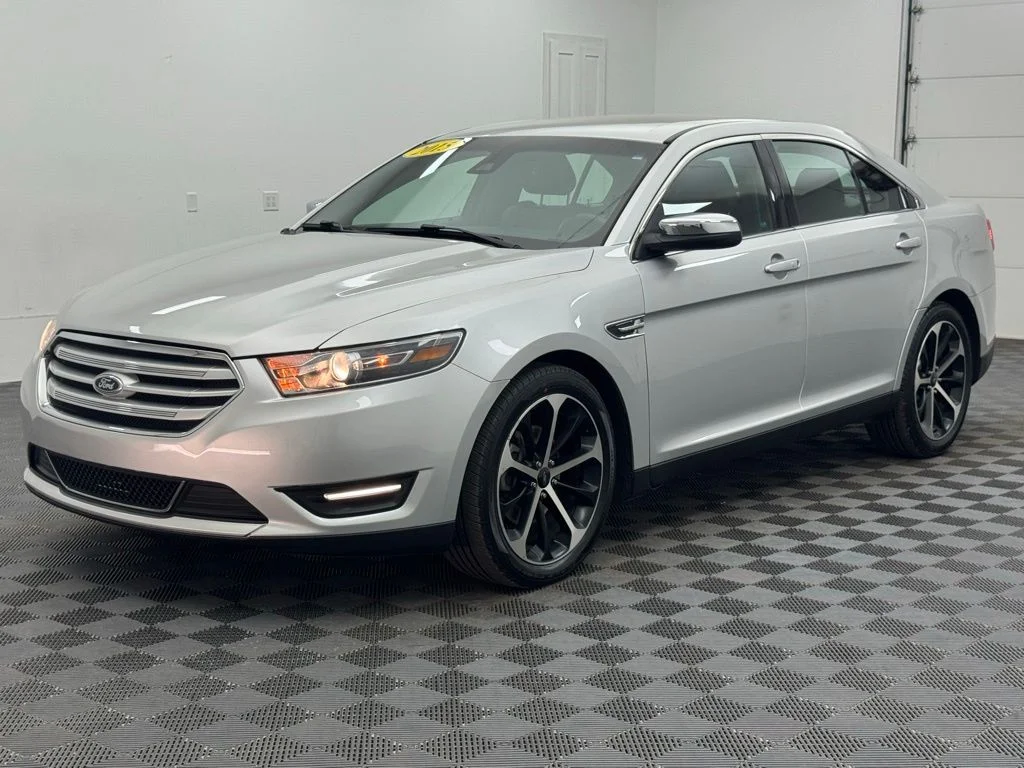 Used 2015 Ford Taurus Limited with VIN 1FAHP2J83FG206725 for sale in Troy, OH