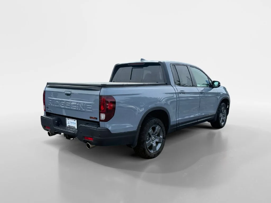 Certified Used 2025 Sonic Gray Pearl Honda AWD TRAILSPORT image 30