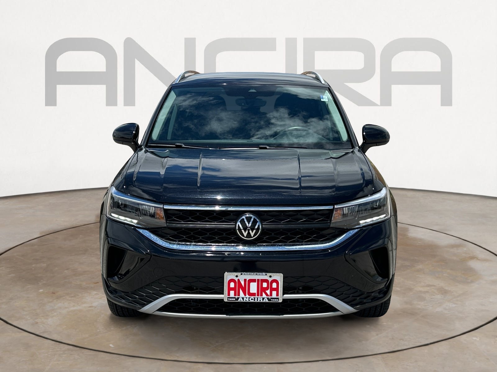 Used 2023 Deep Black Volkswagen SE image 5