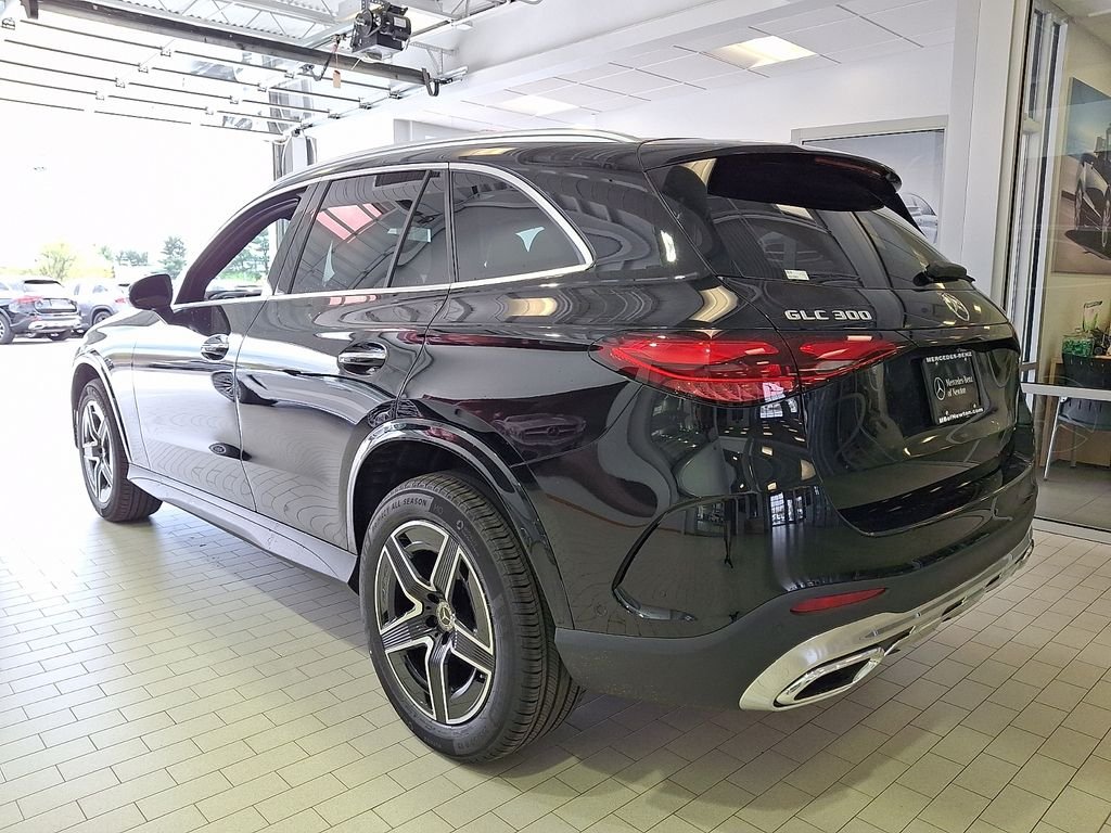 New 2026 Black Mercedes-Benz GLC 300 image 3