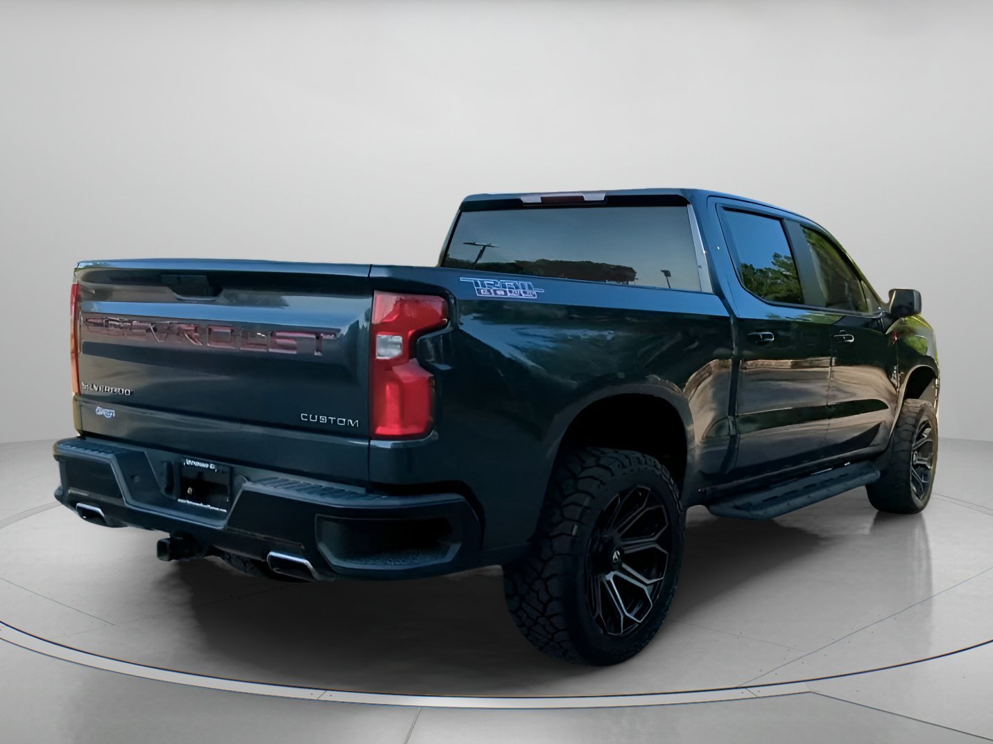 Certified Used 2019 Shadow Gray Metallic Chevrolet Custom Trail Boss Crew Cab Pickup image 26