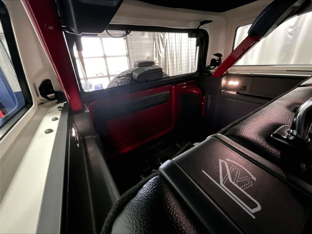 Used 2025 Red Ford Badlands image 17