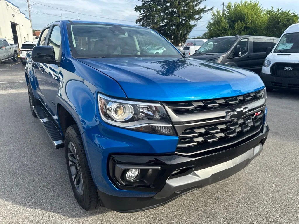 Used 2021 Blue Chevrolet Z71 image 49