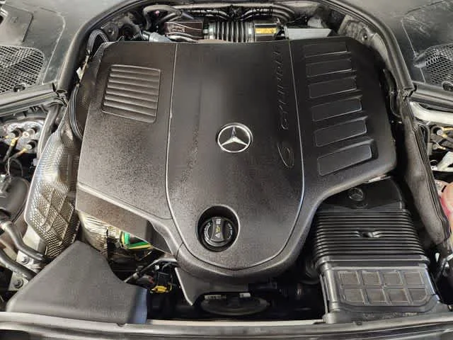 Used 2025 Black Mercedes-Benz S 500 image 31