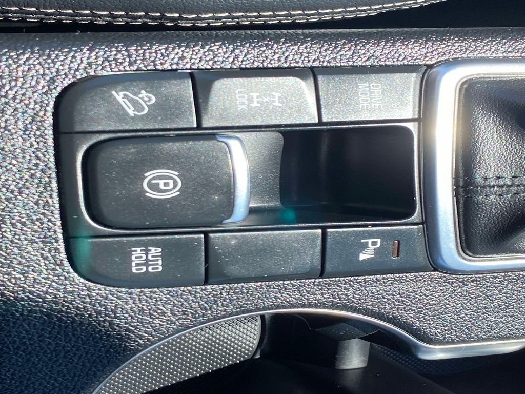 Used 2022 Blue Kia LX image 17