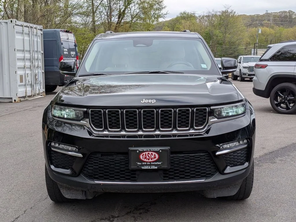 Used 2022 Black Jeep Limited image 11