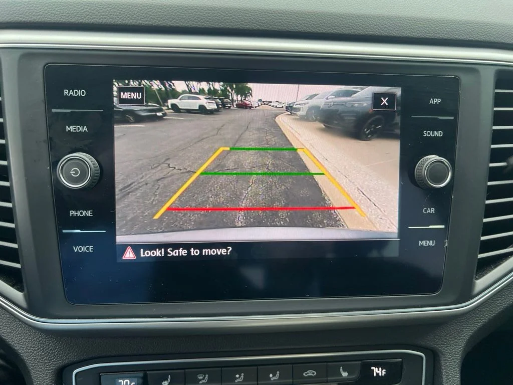 Used 2019 Gray Volkswagen 2.0T SE image 26
