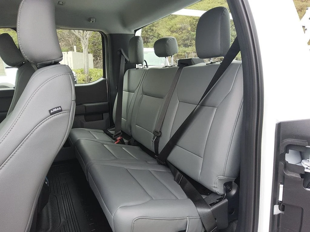 New 2026 Oxford White Ford XL image 15