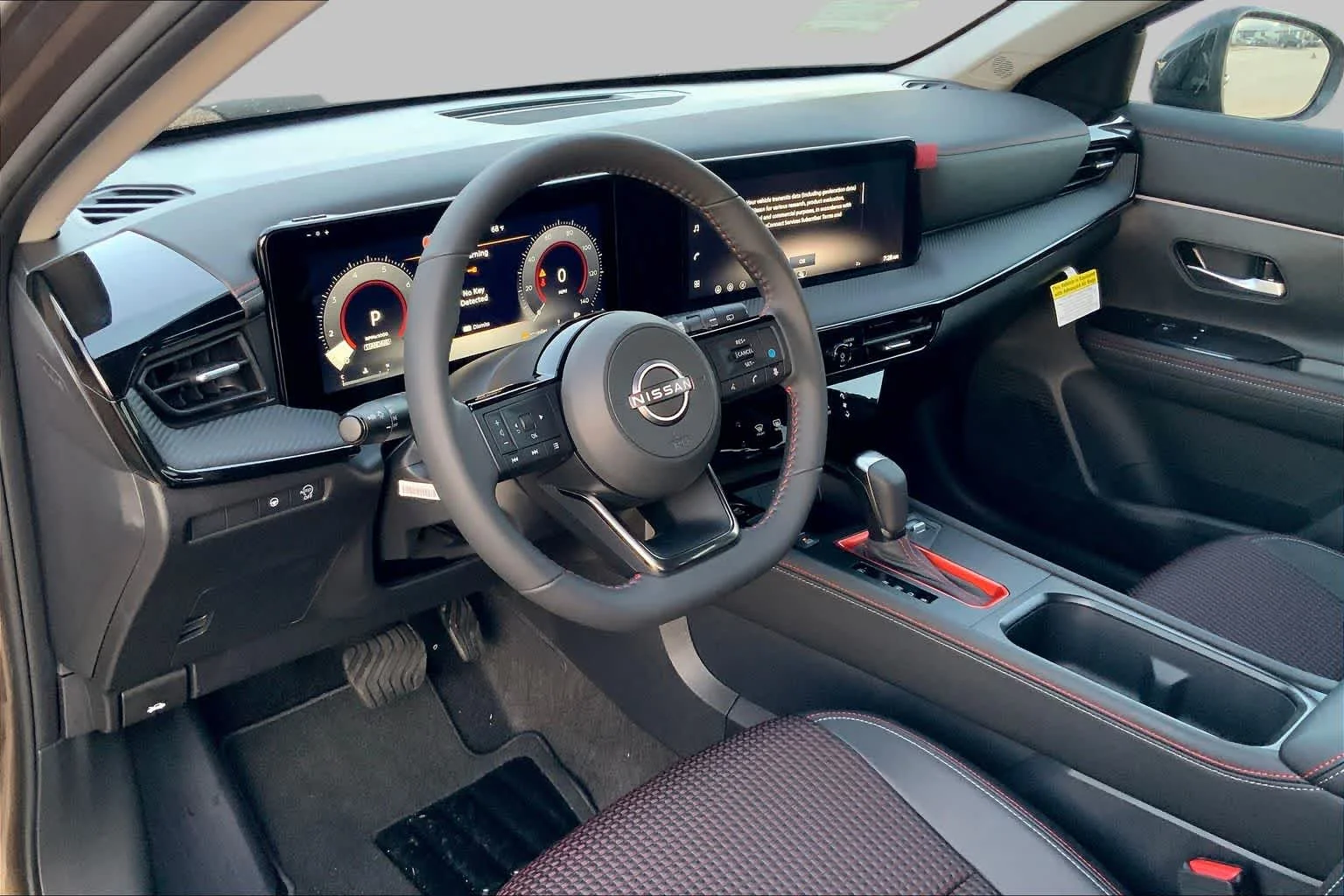 2026 Nissan KICKS SR - Photo 8