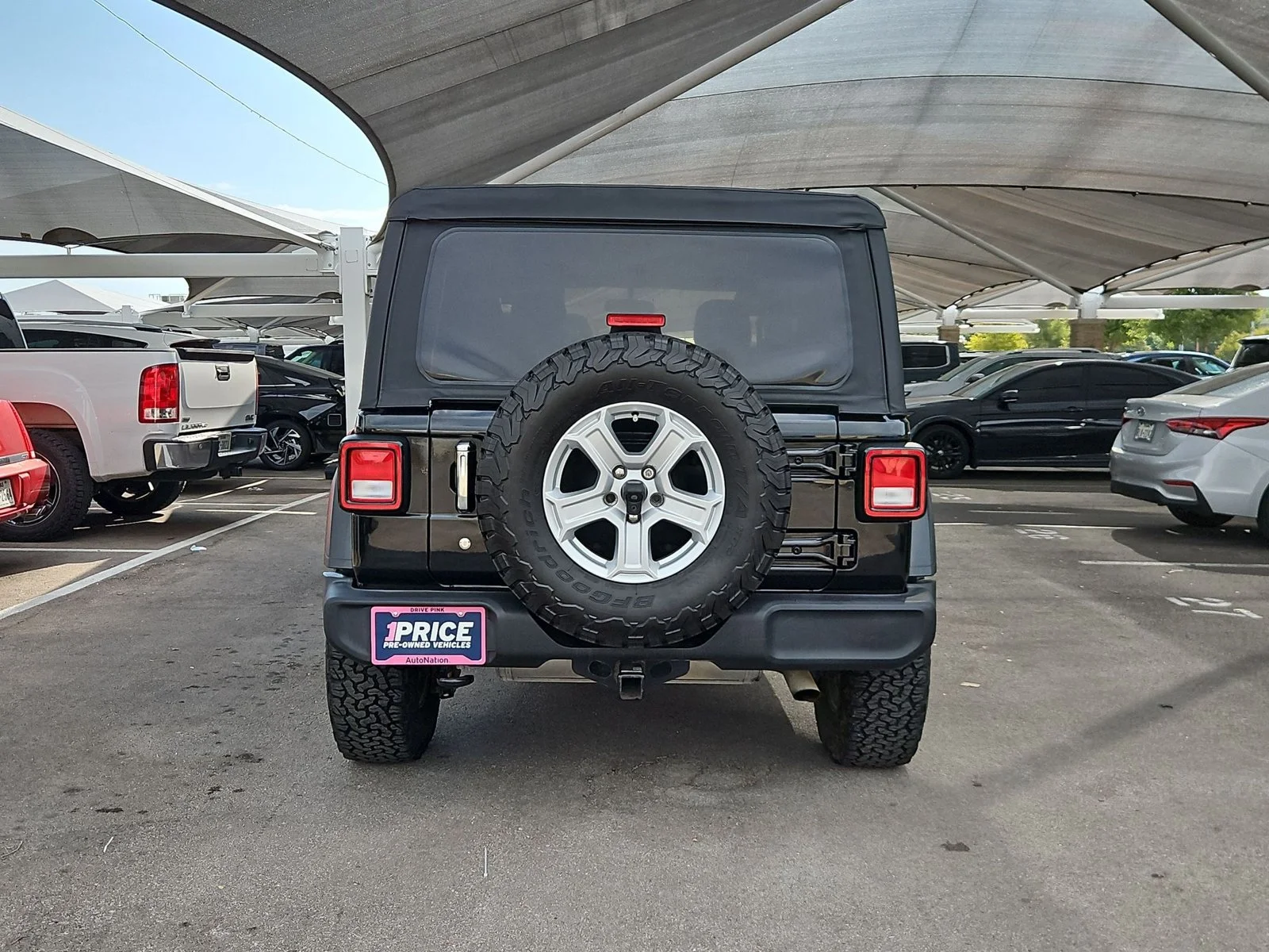 Used 2018 Black Clearcoat Jeep Sport S image 7