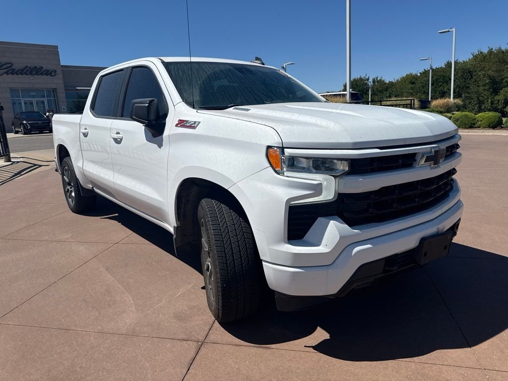 Used 2023 White Chevrolet RST image 3