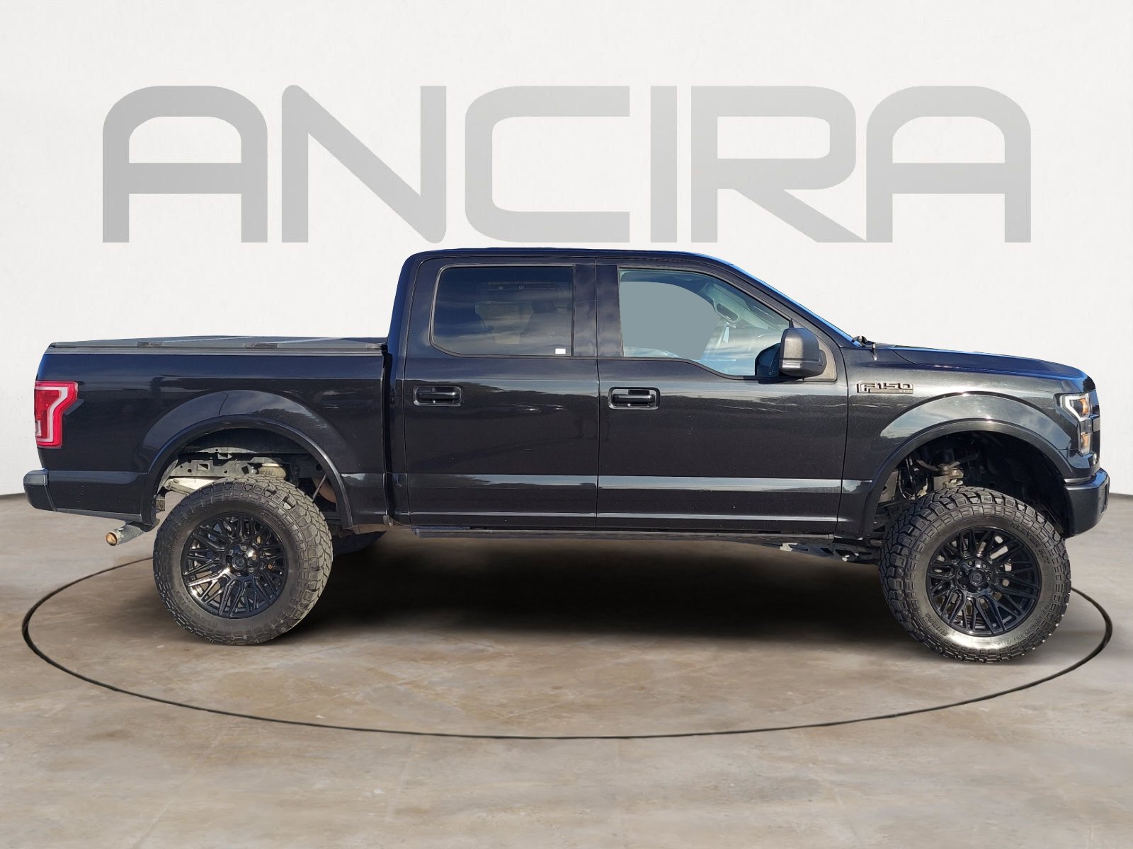 Used 2015 Tuxedo Black Metallic Ford XLT image 11