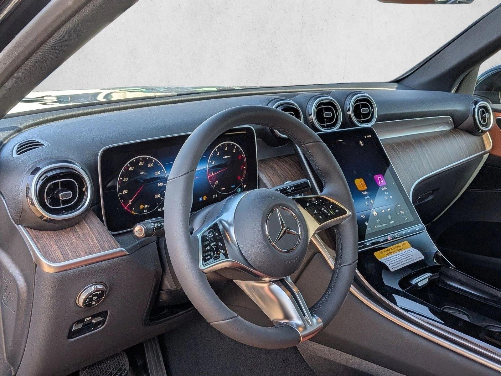New 2026 Black Mercedes-Benz GLC300 image 3