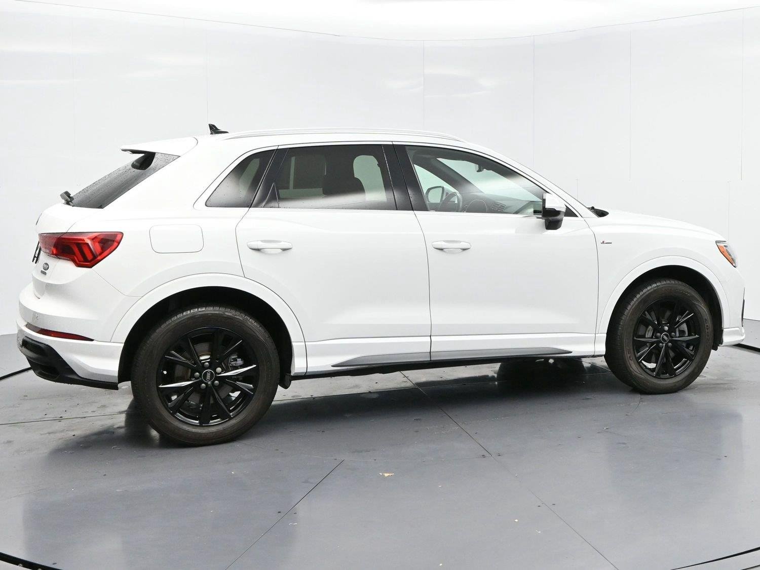 Used 2021 Ibis White Audi S line Premium image 8