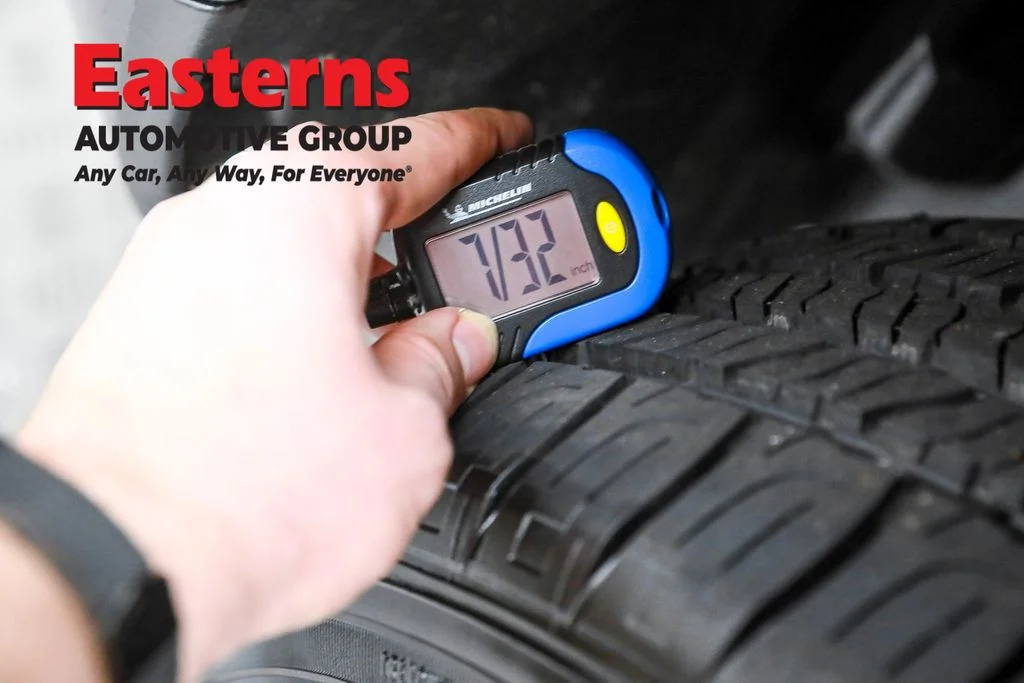 Used 2022 Black Jeep Latitude image 28