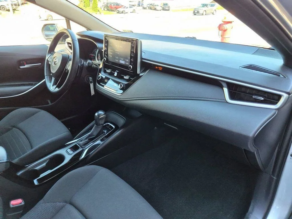 Used 2020 Silver Toyota SE image 23