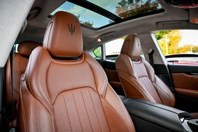 Used 2022 GRAY Maserati Modena image 34