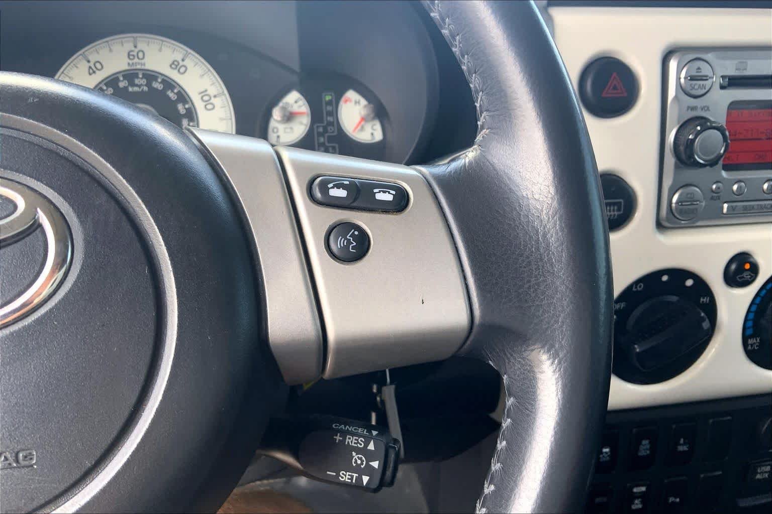 Used 2014 Iceberg Toyota  image 24