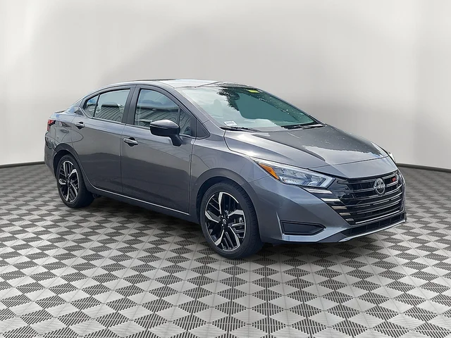 2024 Nissan Versa SR