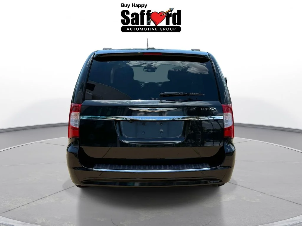 2015 Chrysler Town & Country Touring - Photo 6